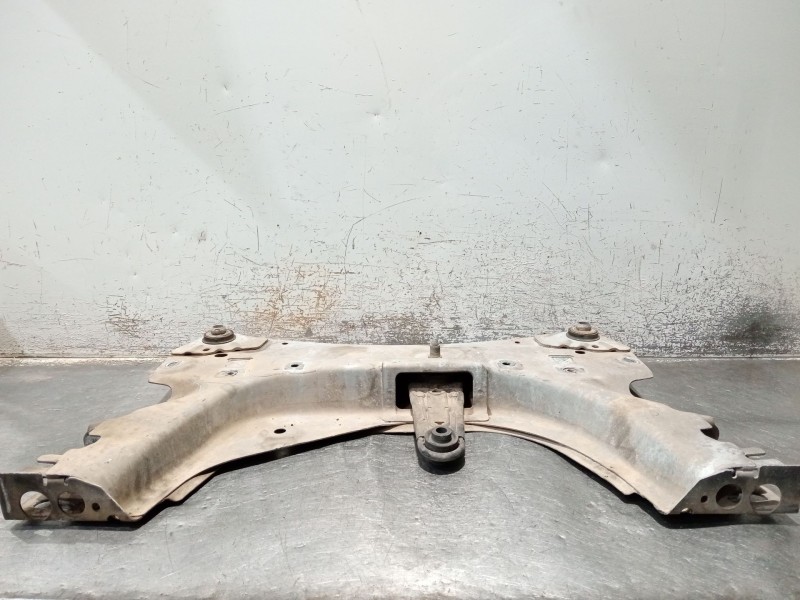 Recambio de puente delantero para renault clio grandtour dynamique referencia OEM IAM  CUNA 