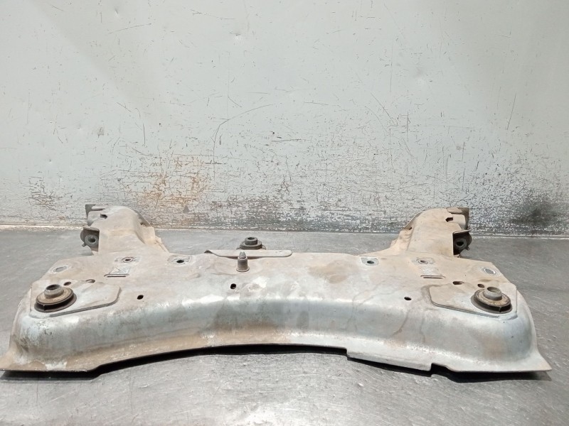 Recambio de puente delantero para renault clio grandtour dynamique referencia OEM IAM  CUNA 