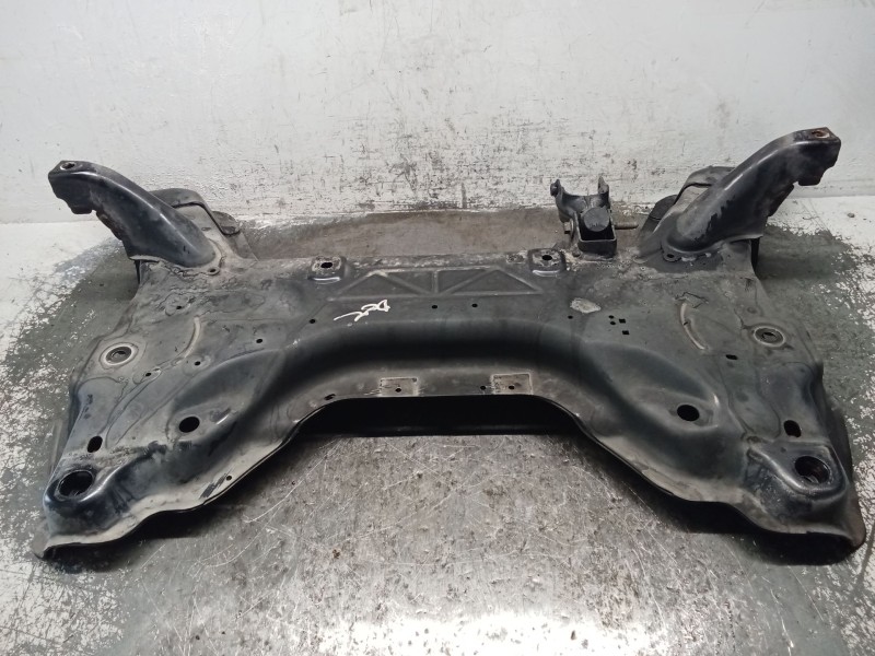 Recambio de puente delantero para peugeot partner tepee 1.6 hdi referencia OEM IAM   CUNA