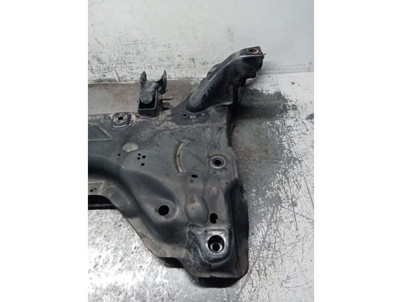 Recambio de puente delantero para peugeot partner tepee 1.6 hdi referencia OEM IAM   CUNA