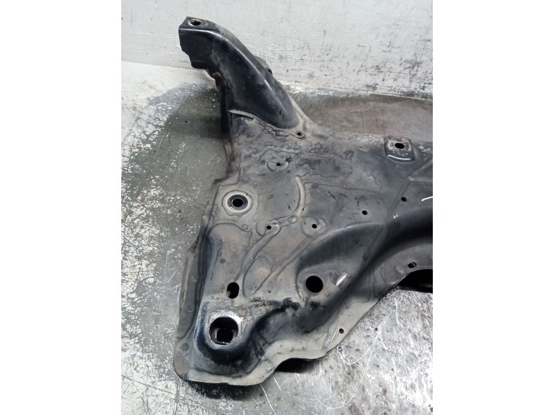 Recambio de puente delantero para peugeot partner tepee 1.6 hdi referencia OEM IAM   CUNA