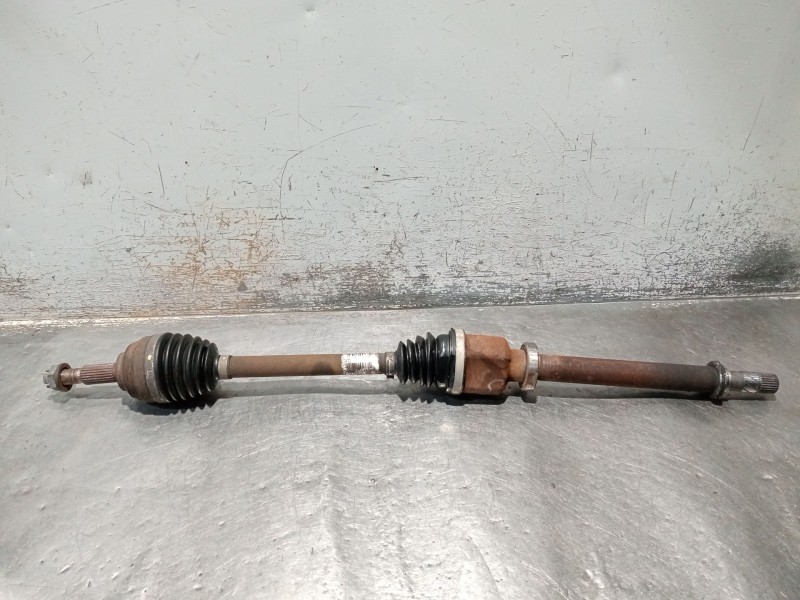 Recambio de transmision delantera derecha para renault clio grandtour dynamique referencia OEM IAM 8200499586  