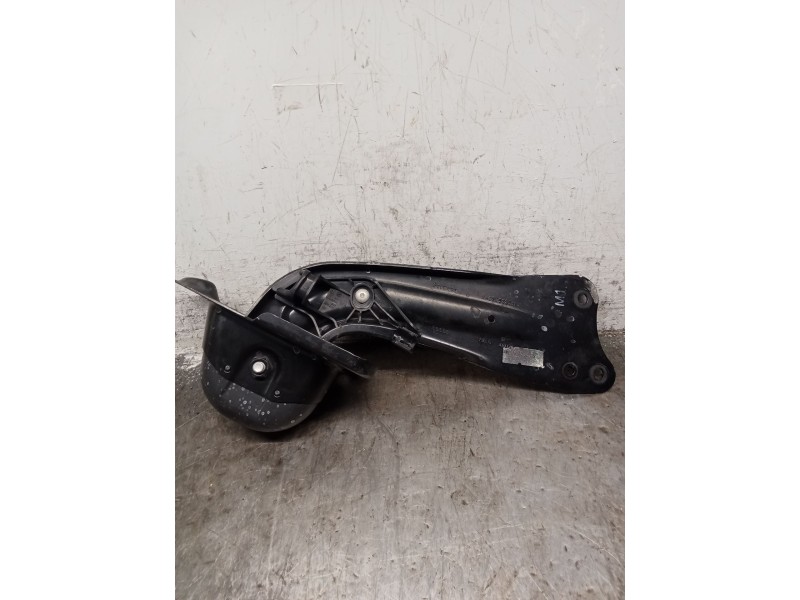 Recambio de brazo suspension superior trasero izquierdo para volkswagen golf v berlina (1k1) gt sport referencia OEM IAM 1K05052