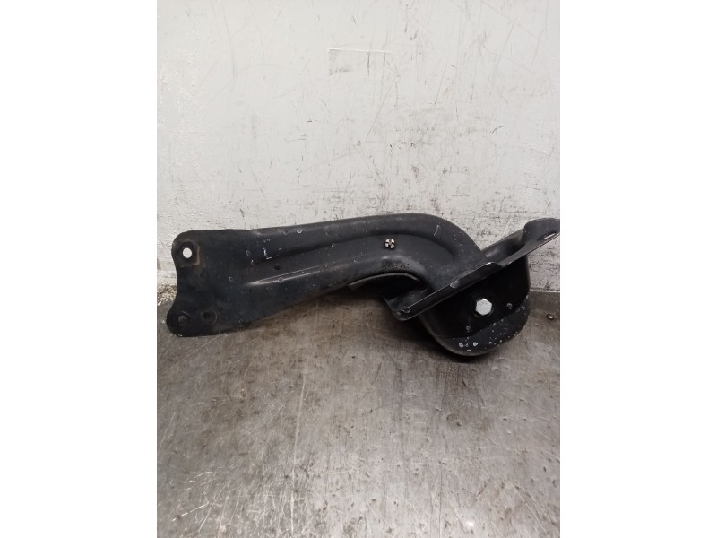 Recambio de brazo suspension superior trasero izquierdo para volkswagen golf v berlina (1k1) gt sport referencia OEM IAM 1K05052