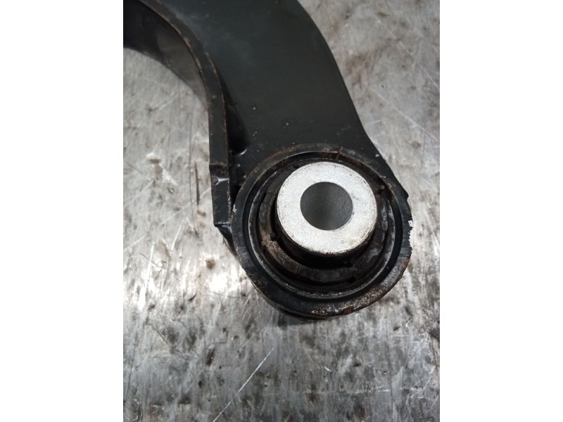 Recambio de brazo suspension superior trasero izquierdo para volkswagen golf v berlina (1k1) gt sport referencia OEM IAM 1K05053