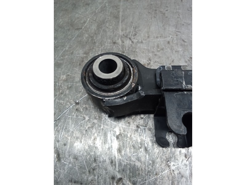 Recambio de brazo suspension superior trasero izquierdo para volkswagen golf v berlina (1k1) gt sport referencia OEM IAM 1K05053