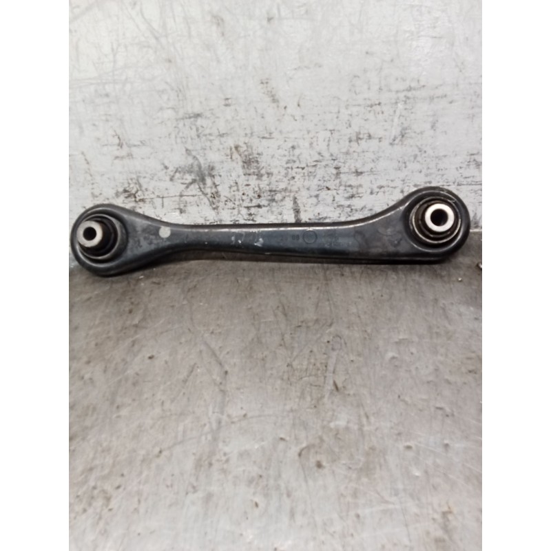 Recambio de brazo suspension inferior trasero izquierdo para volkswagen golf v berlina (1k1) gt sport referencia OEM IAM 1K05015