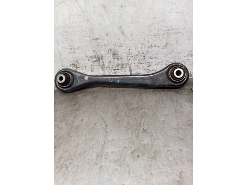 Recambio de brazo suspension inferior trasero izquierdo para volkswagen golf v berlina (1k1) gt sport referencia OEM IAM 1K05015