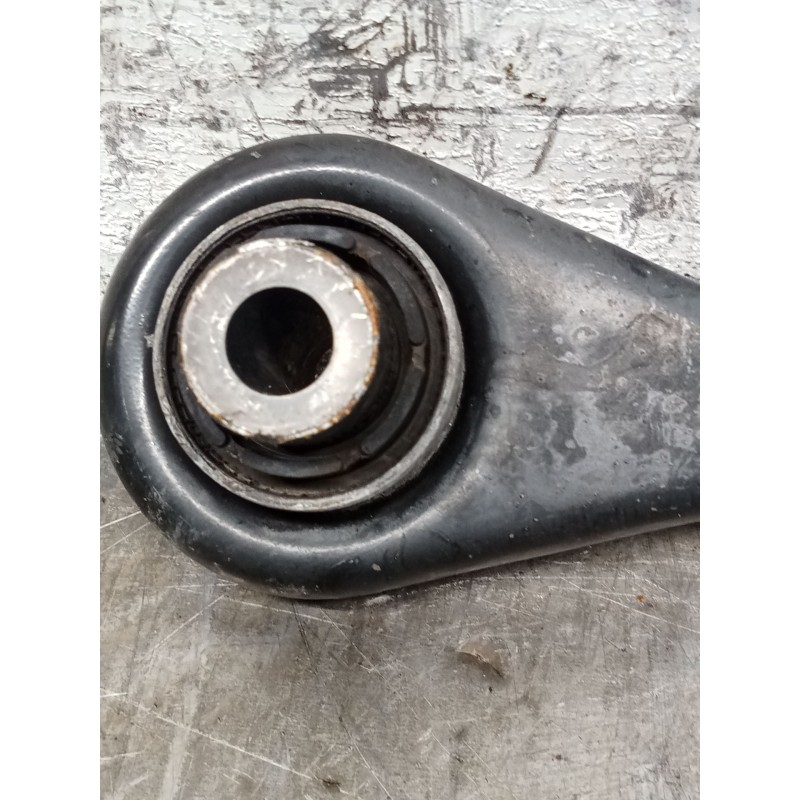 Recambio de brazo suspension inferior trasero izquierdo para volkswagen golf v berlina (1k1) gt sport referencia OEM IAM 1K05015