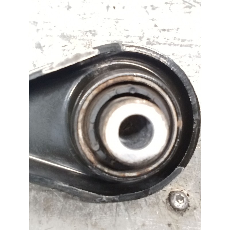 Recambio de brazo suspension inferior trasero izquierdo para volkswagen golf v berlina (1k1) gt sport referencia OEM IAM 1K05015