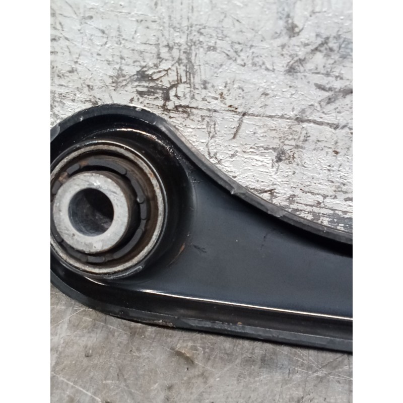 Recambio de brazo suspension inferior trasero izquierdo para volkswagen golf v berlina (1k1) gt sport referencia OEM IAM 1K05015