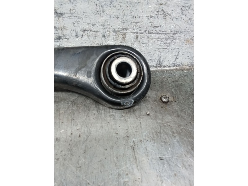 Recambio de brazo suspension inferior trasero derecho para volkswagen golf v berlina (1k1) gt sport referencia OEM IAM 1K0501530