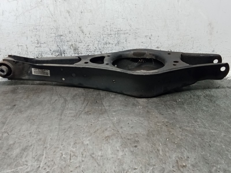 Recambio de brazo suspension inferior trasero derecho para volkswagen golf v berlina (1k1) gt sport referencia OEM IAM   