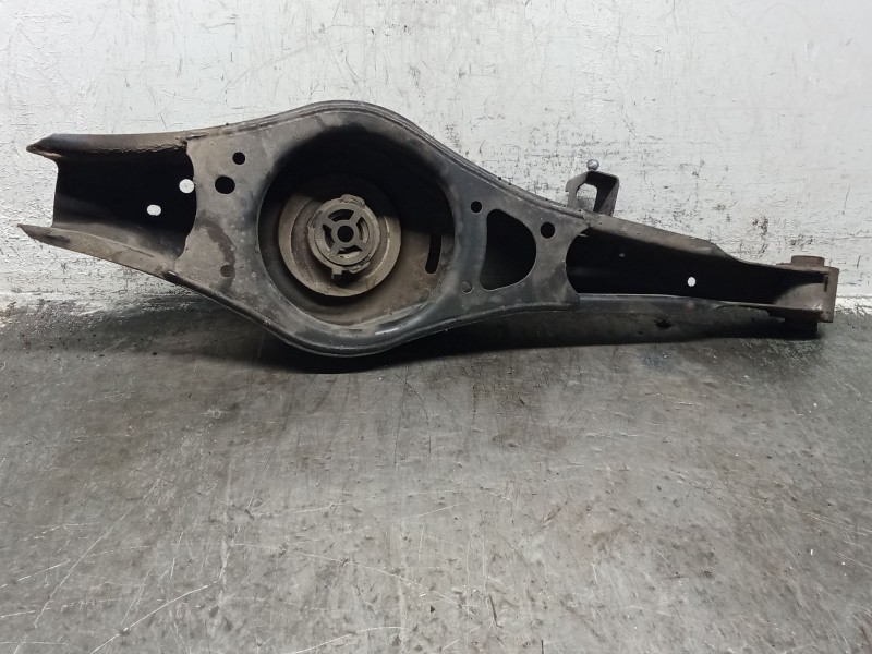 Recambio de brazo suspension inferior trasero izquierdo para volkswagen golf v berlina (1k1) gt sport referencia OEM IAM   