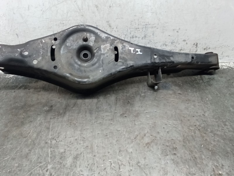 Recambio de brazo suspension inferior trasero izquierdo para volkswagen golf v berlina (1k1) gt sport referencia OEM IAM   