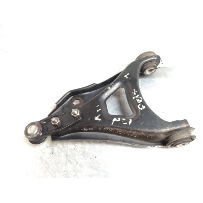 Recambio de brazo suspension inferior delantero derecho para renault kangoo (f/kc0) rapid referencia OEM IAM   