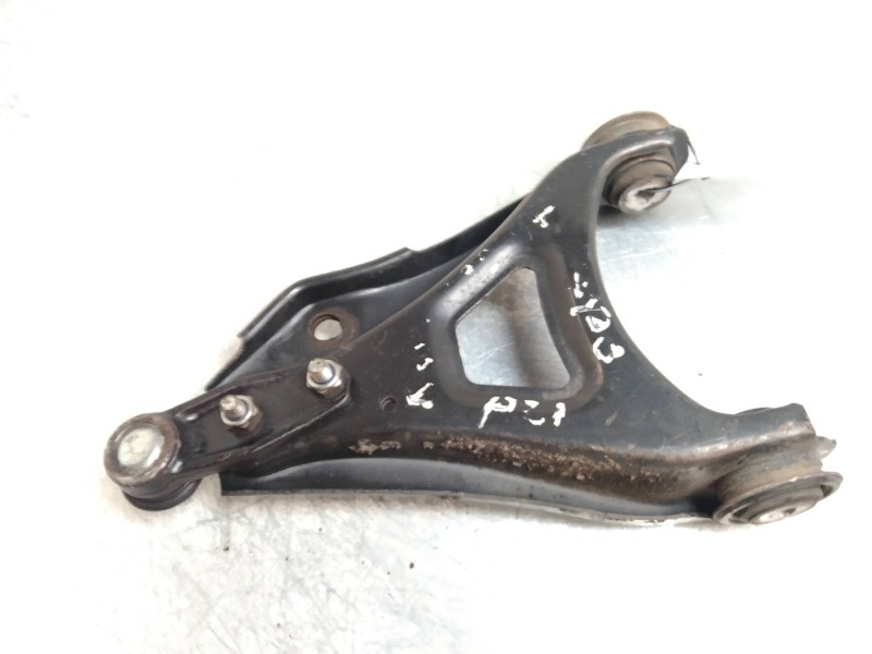 Recambio de brazo suspension inferior delantero derecho para renault kangoo (f/kc0) rapid referencia OEM IAM   