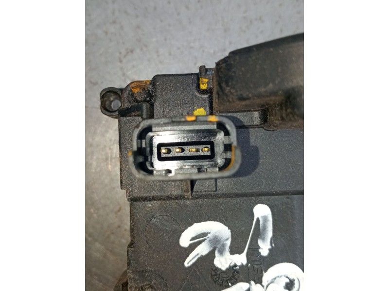 Recambio de motor cierre centralizado delantero izquierdo para renault clio grandtour dynamique referencia OEM IAM  5P 