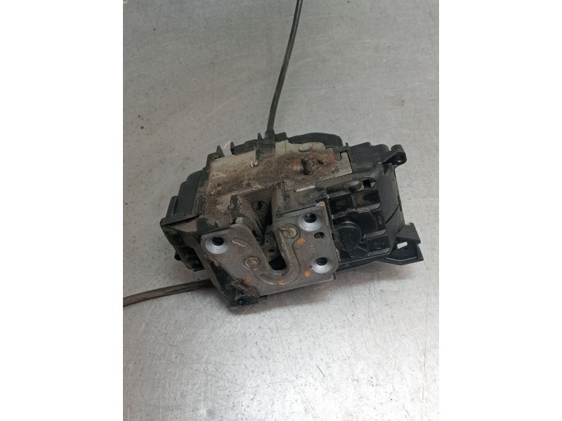 Recambio de motor cierre centralizado trasero izquierdo para renault clio grandtour dynamique referencia OEM IAM  5P 