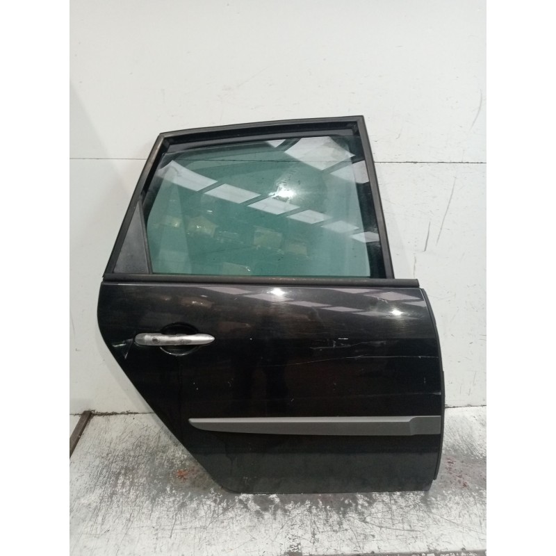 Recambio de puerta trasera derecha para renault grand scénic ii (jm0/1_) 1.9 dci (jm14) referencia OEM IAM  5P 