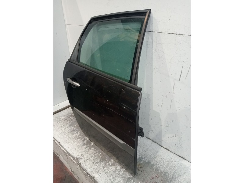 Recambio de puerta trasera derecha para renault grand scénic ii (jm0/1_) 1.9 dci (jm14) referencia OEM IAM  5P 