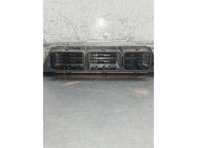 Recambio de centralita motor uce para renault megane ii coupé-cabriolet (em0/1_) 2.0 dci referencia OEM IAM 0281011814 820046245