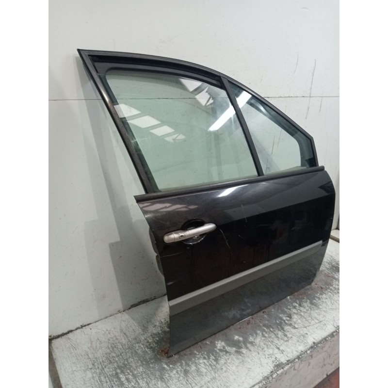 Recambio de puerta delantera derecha para renault grand scénic ii (jm0/1_) 1.9 dci (jm14) referencia OEM IAM  5P 