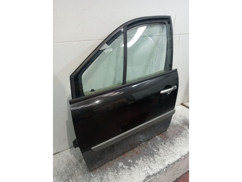 Recambio de puerta delantera izquierda para renault grand scénic ii (jm0/1_) 1.9 dci (jm14) referencia OEM IAM  5P 