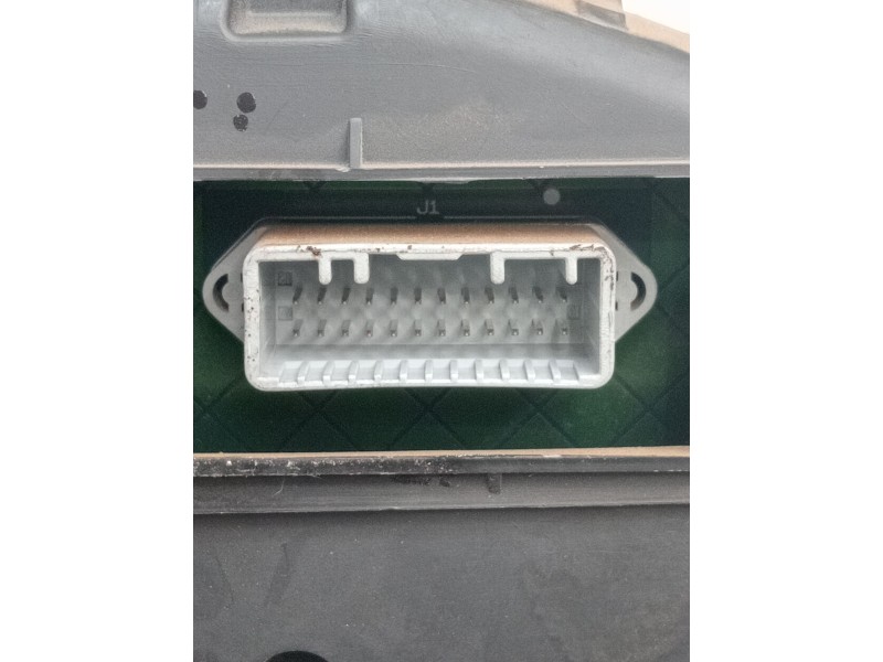 Recambio de cuadro instrumentos para renault clio grandtour dynamique referencia OEM IAM 8200821001D  