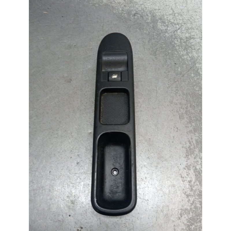 Recambio de mando elevalunas delantero derecho para peugeot 207/207+ (wa_, wc_) 1.4 hdi referencia OEM IAM  3P 