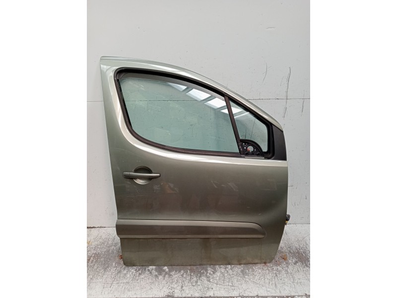 Recambio de puerta delantera derecha para peugeot partner tepee 1.6 hdi referencia OEM IAM  5P 
