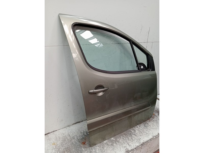Recambio de puerta delantera derecha para peugeot partner tepee 1.6 hdi referencia OEM IAM  5P 