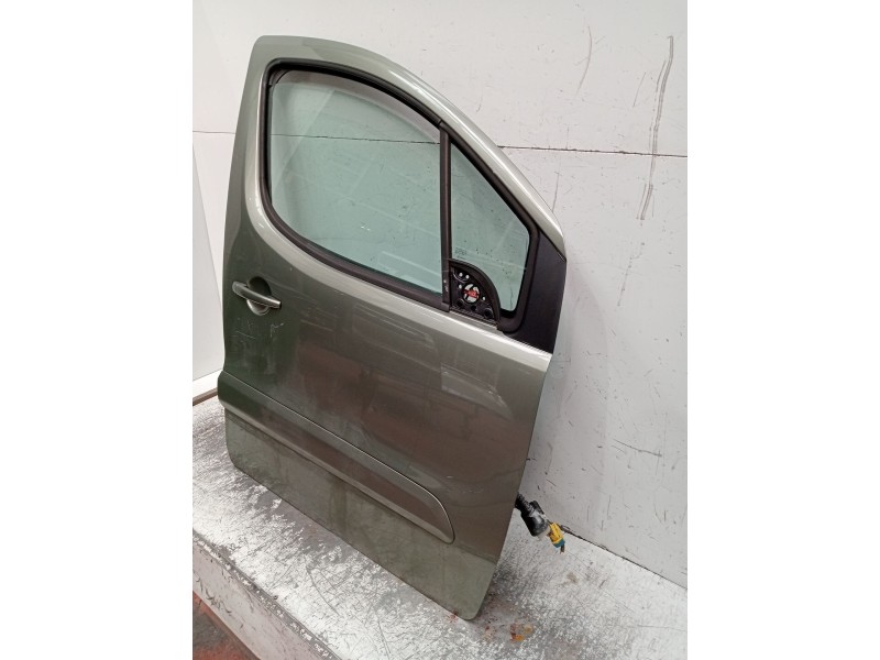 Recambio de puerta delantera derecha para peugeot partner tepee 1.6 hdi referencia OEM IAM  5P 