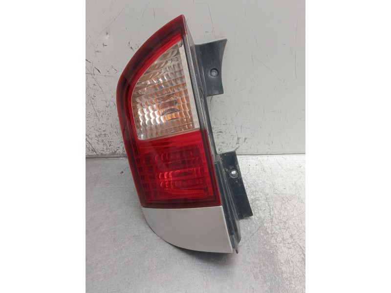 Recambio de piloto trasero izquierdo para ssangyong kyron 2.0 xdi 4x4 referencia OEM IAM   