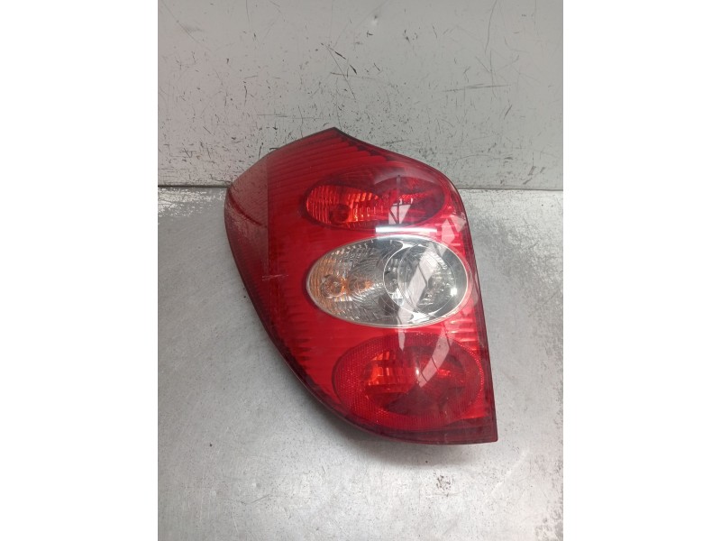 Recambio de piloto trasero izquierdo para renault laguna ii grandtour (kg0/1_) 1.9 dci (kg0g) referencia OEM IAM   