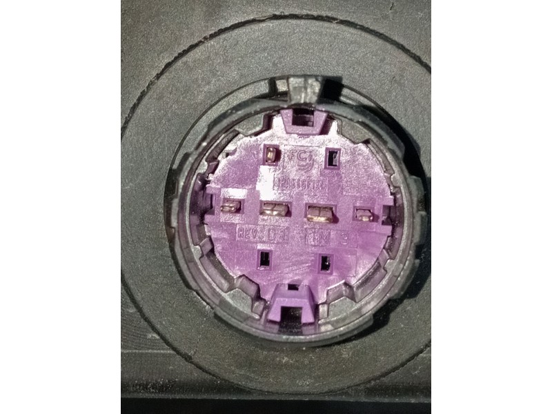 Recambio de faro derecho para jeep renegade referencia OEM IAM 00521440070  