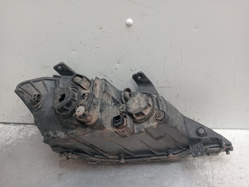 Recambio de faro izquierdo para ssangyong kyron 2.0 xdi 4x4 referencia OEM IAM   