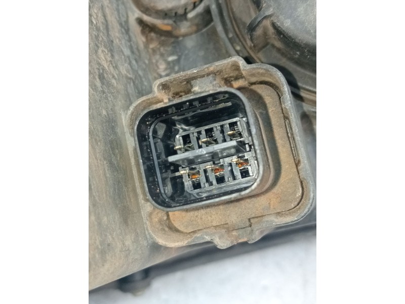 Recambio de faro izquierdo para ssangyong kyron 2.0 xdi 4x4 referencia OEM IAM   