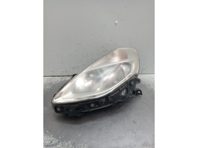 Recambio de faro izquierdo para renault clio grandtour dynamique referencia OEM IAM 8200892493  