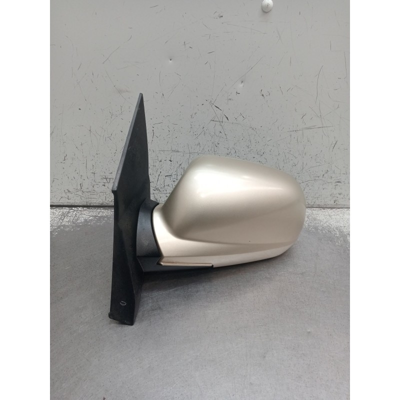 Recambio de retrovisor izquierdo para ssangyong kyron 2.0 xdi 4x4 referencia OEM IAM ELÉCTRICO 1 ENCHUFE 7 PINES 