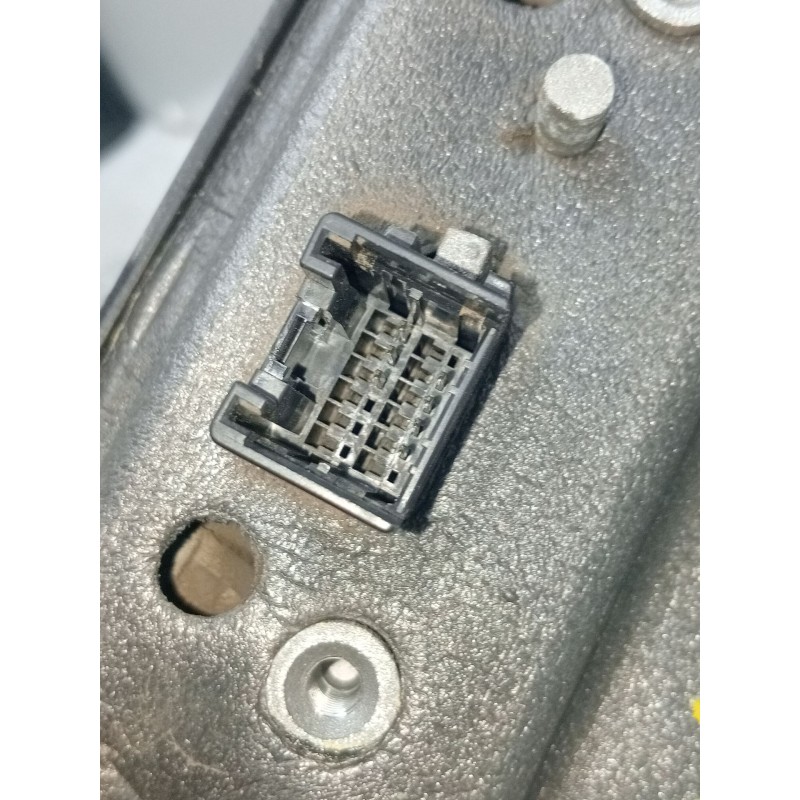 Recambio de retrovisor izquierdo para ssangyong kyron 2.0 xdi 4x4 referencia OEM IAM ELÉCTRICO 1 ENCHUFE 7 PINES 