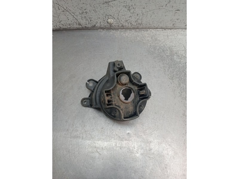Recambio de faro antiniebla derecho para ssangyong kyron 2.0 xdi 4x4 referencia OEM IAM   
