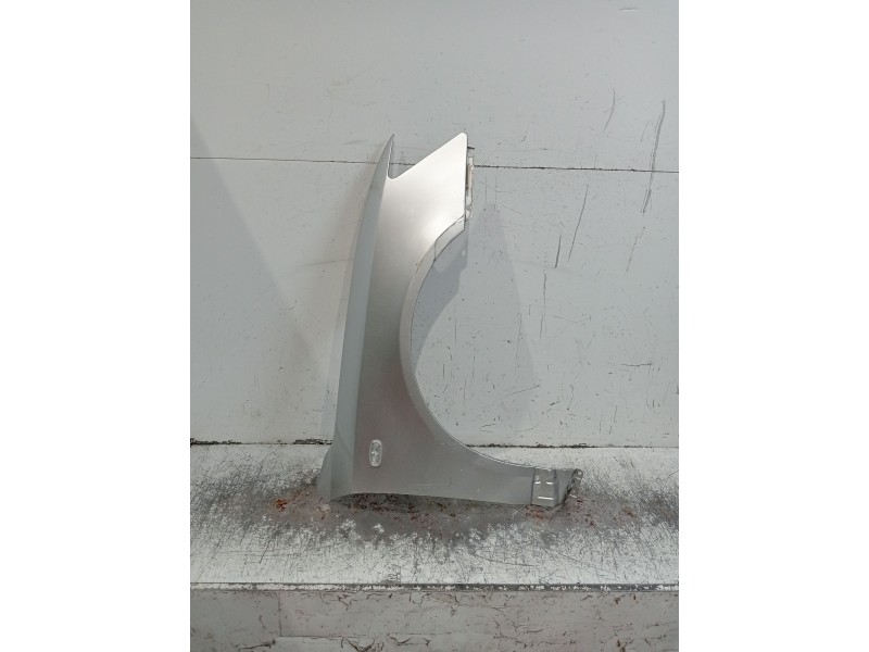 Recambio de aleta delantera derecha para hyundai sonata v (nf) 2.0 crdi referencia OEM IAM   