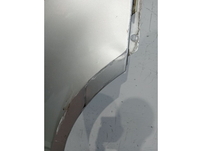 Recambio de aleta delantera derecha para hyundai sonata v (nf) 2.0 crdi referencia OEM IAM   