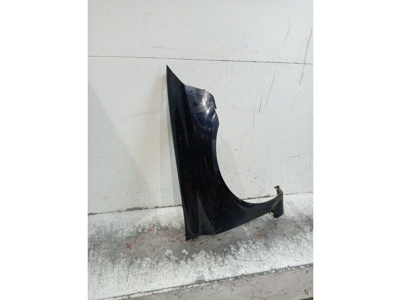 Recambio de aleta delantera derecha para renault laguna ii grandtour (kg0/1_) 1.9 dci (kg0g) referencia OEM IAM   