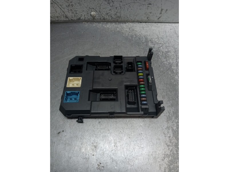 Recambio de caja reles / fusibles para peugeot 207/207+ (wa_, wc_) 1.4 hdi referencia OEM IAM 9664983080  