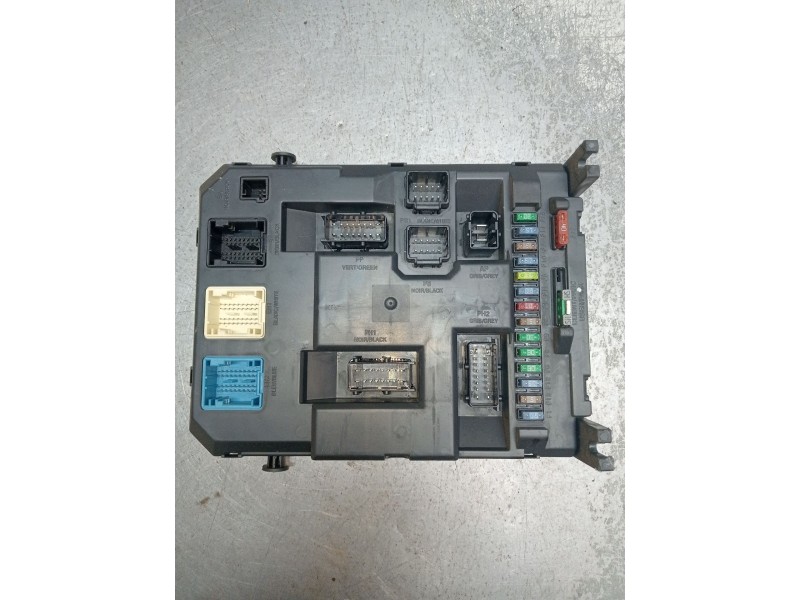 Recambio de caja reles / fusibles para peugeot 207/207+ (wa_, wc_) 1.4 hdi referencia OEM IAM 9664983080  