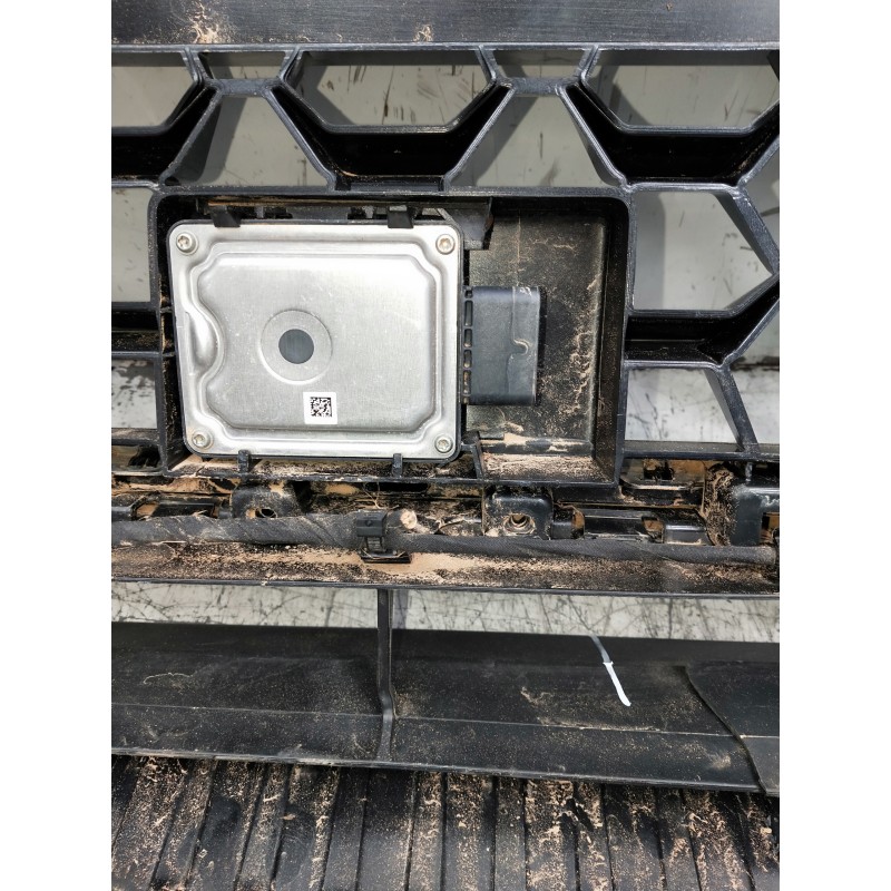 Recambio de paragolpes delantero para audi a1 sportback (gba) 30 tfsi referencia OEM IAM  OJO VER FOTOS PARAGOLPES CON MUCHOS DE