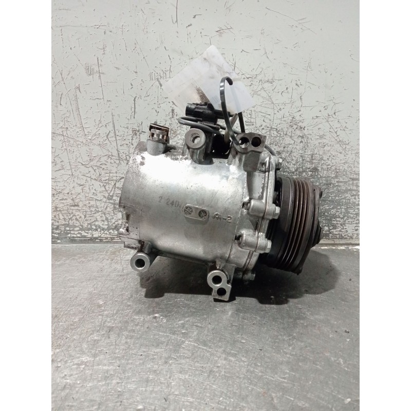 Recambio de compresor aire acondicionado para suzuki swift iii (mz, ez) 1.3 (rs 413) referencia OEM IAM 9520062JA0 AKC200A083A 