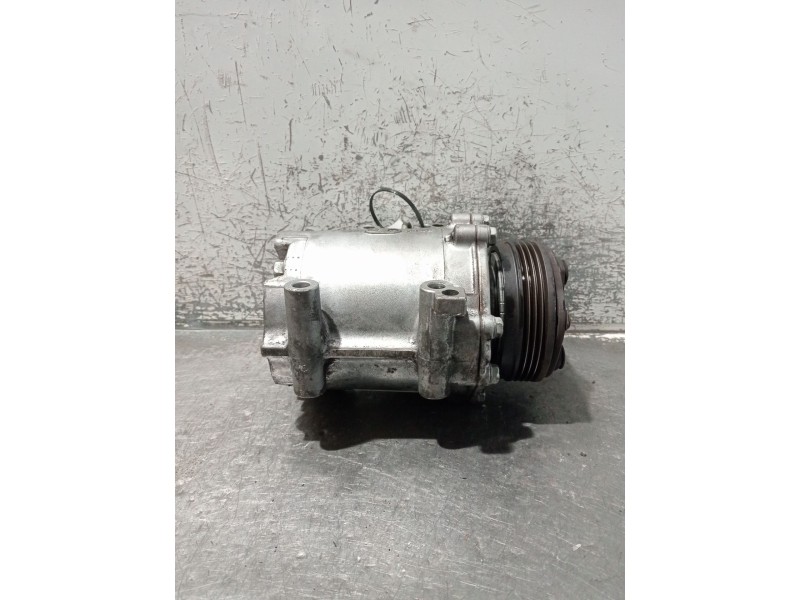 Recambio de compresor aire acondicionado para suzuki swift iii (mz, ez) 1.3 (rs 413) referencia OEM IAM 9520062JA0 AKC200A083A 